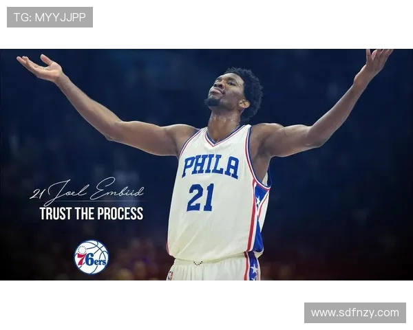 乔尔恩比德如何在NBA赛场上展现统治力与领导魅力的双重风采